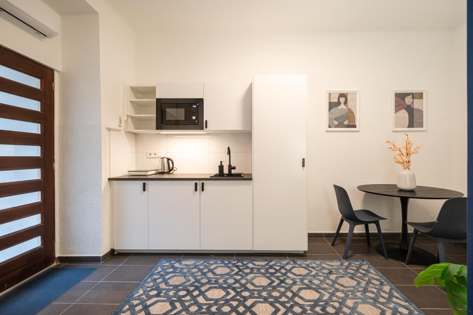 R10- Boutique Apartments, Best Location. By Bqa Budapest Exterior foto